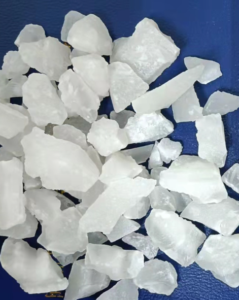 無(wú)鐵硫酸鋁在環(huán)境治理中的應(yīng)用研究